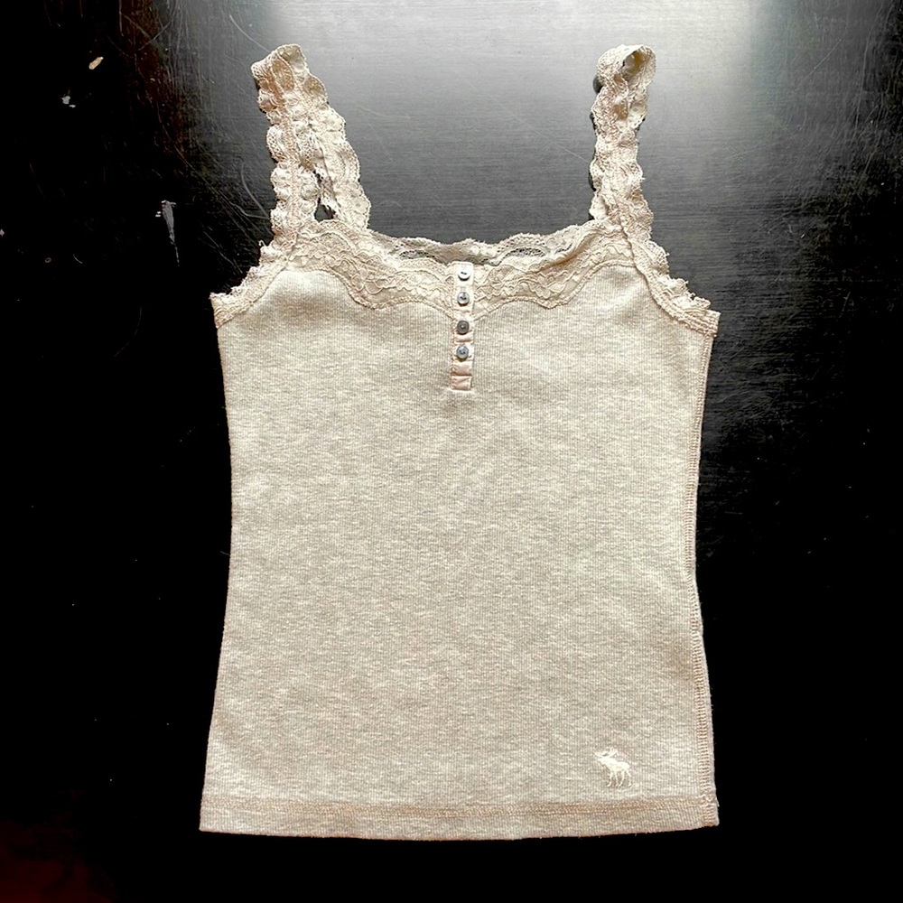 A&F Light Grey Tank Top with Lace Neckline and Straps 🐰